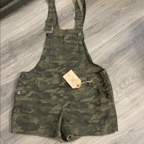 True Craft Pants - True craft camo overalls size 15